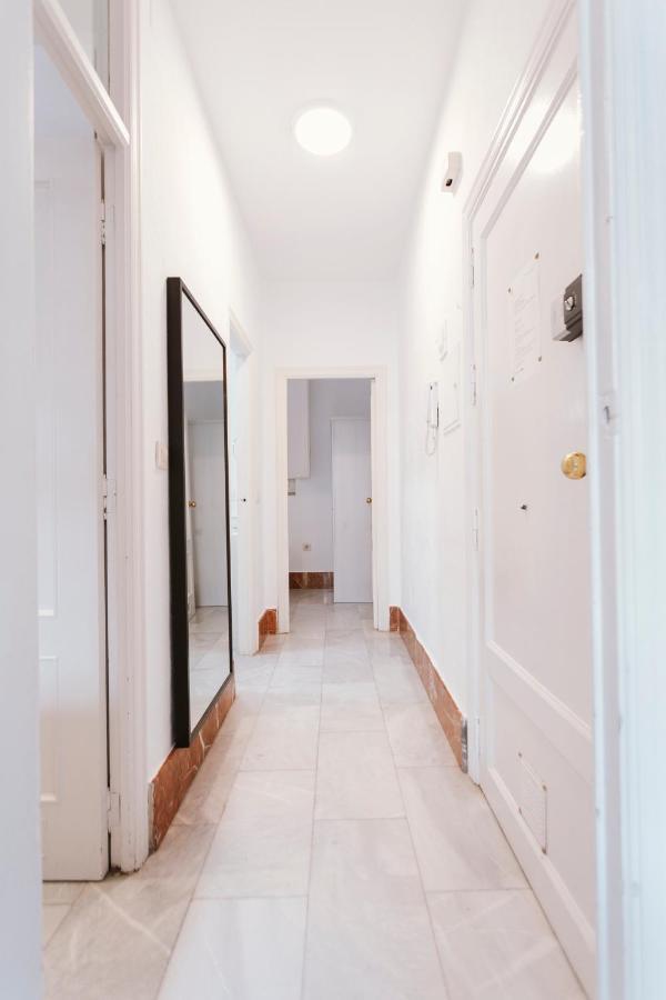 セビリアBright And Cozy-1Bd 1Bth & 2Bd 1Bth- La Giraldaアパートメント エクステリア 写真