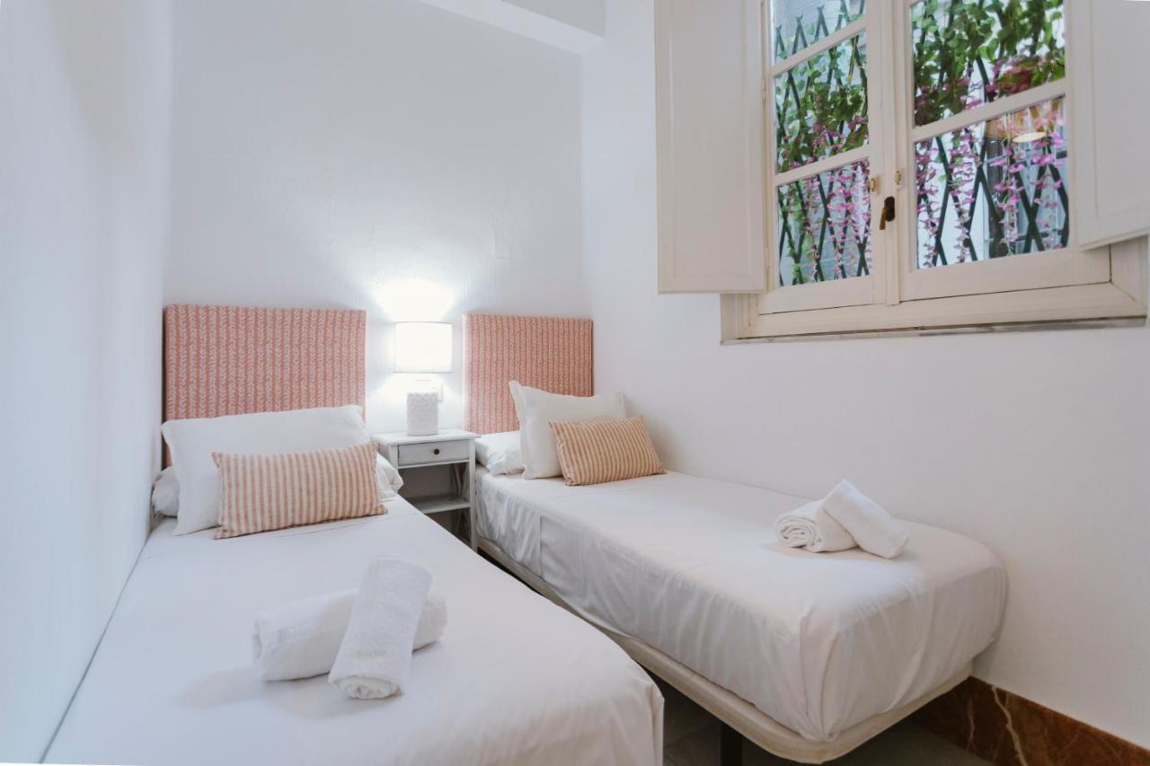 セビリアBright And Cozy-1Bd 1Bth & 2Bd 1Bth- La Giraldaアパートメント エクステリア 写真